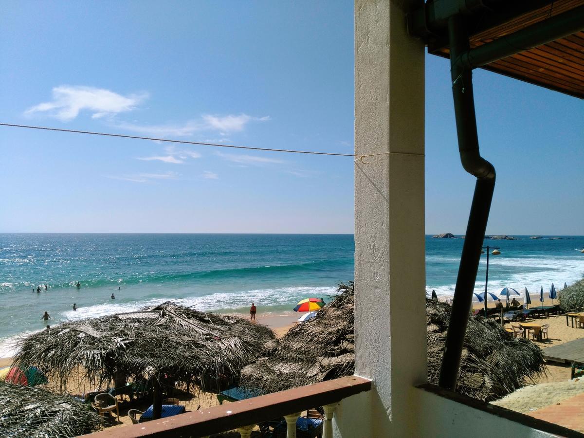 Sunnys Beach Guest House Hikkaduwa Exterior photo